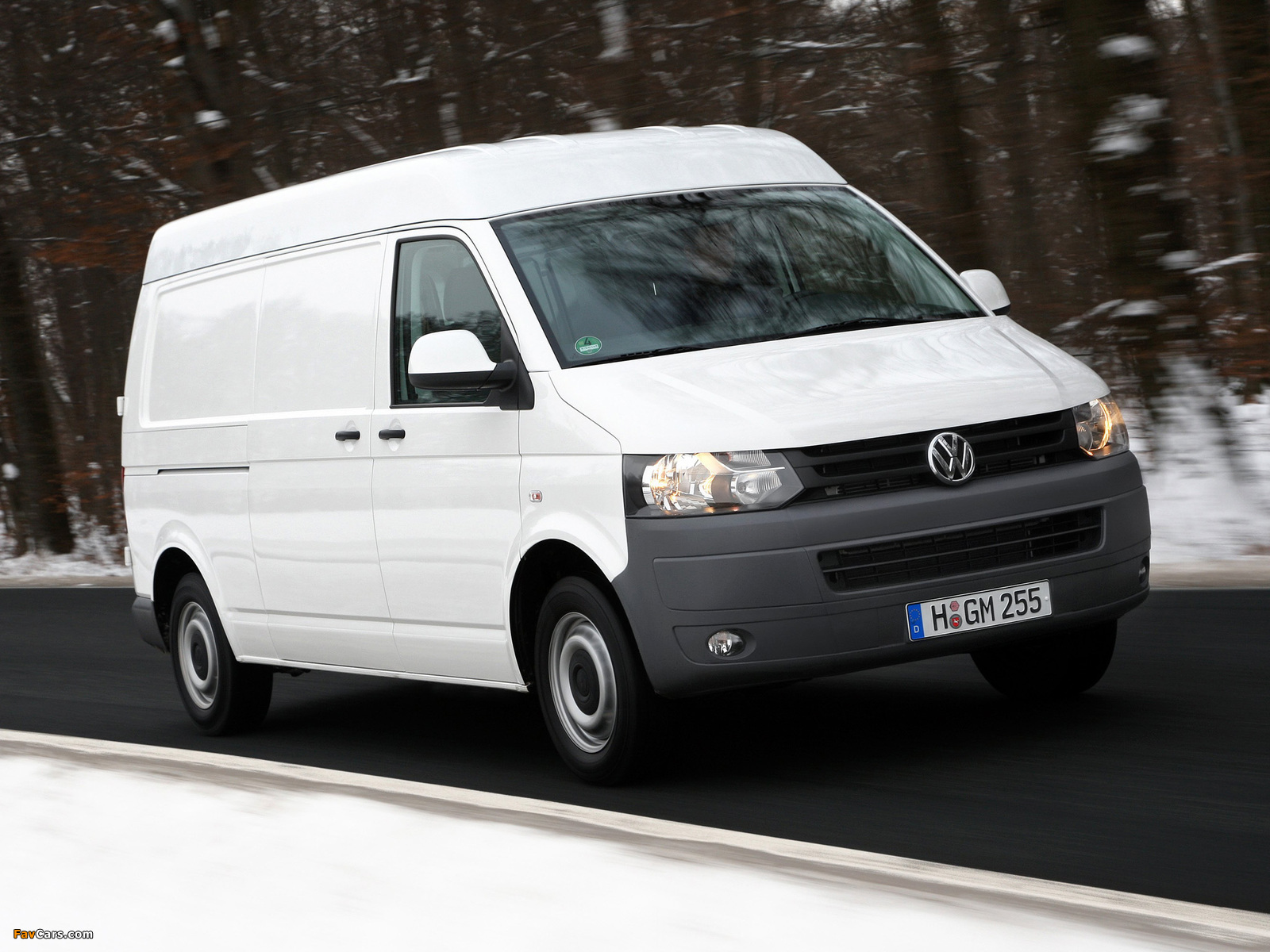 Volkswagen T5 Transporter Van Medium High Roof 2009 pictures (1600 x 1200)