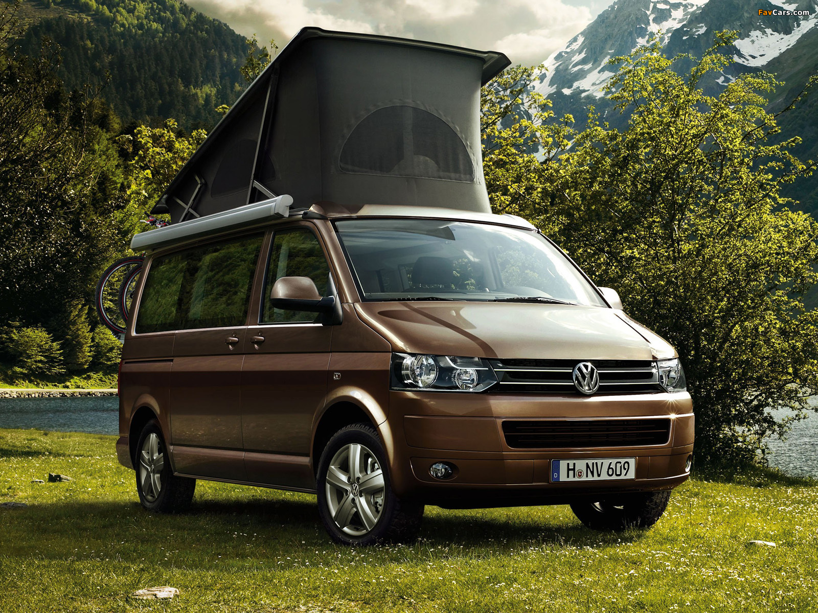 Volkswagen T5 California 2009 wallpapers (1600 x 1200)