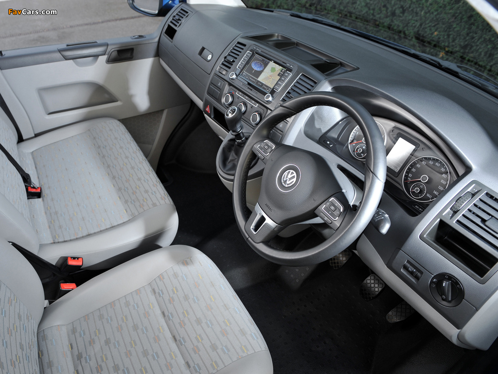 Volkswagen T5 Transporter Combi UK-spec 2010 pictures (1024 x 768)
