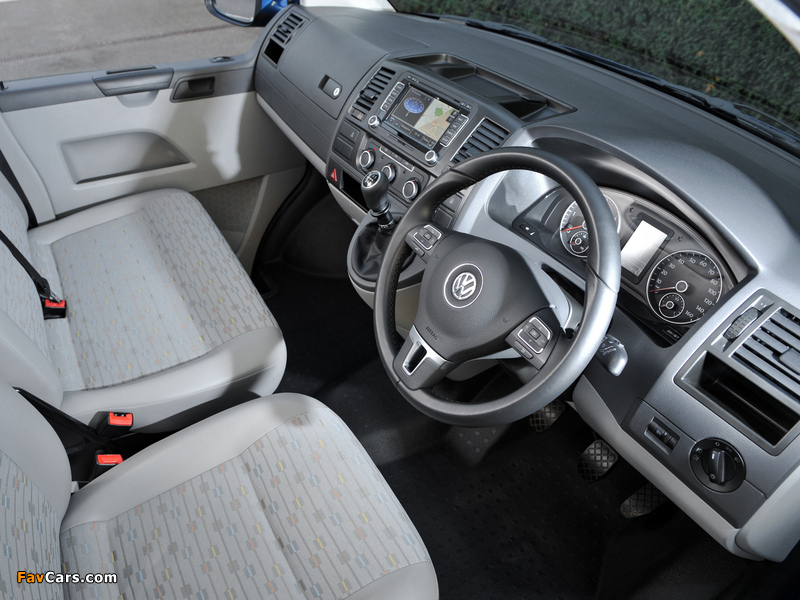 Volkswagen T5 Transporter Combi UK-spec 2010 pictures (800 x 600)