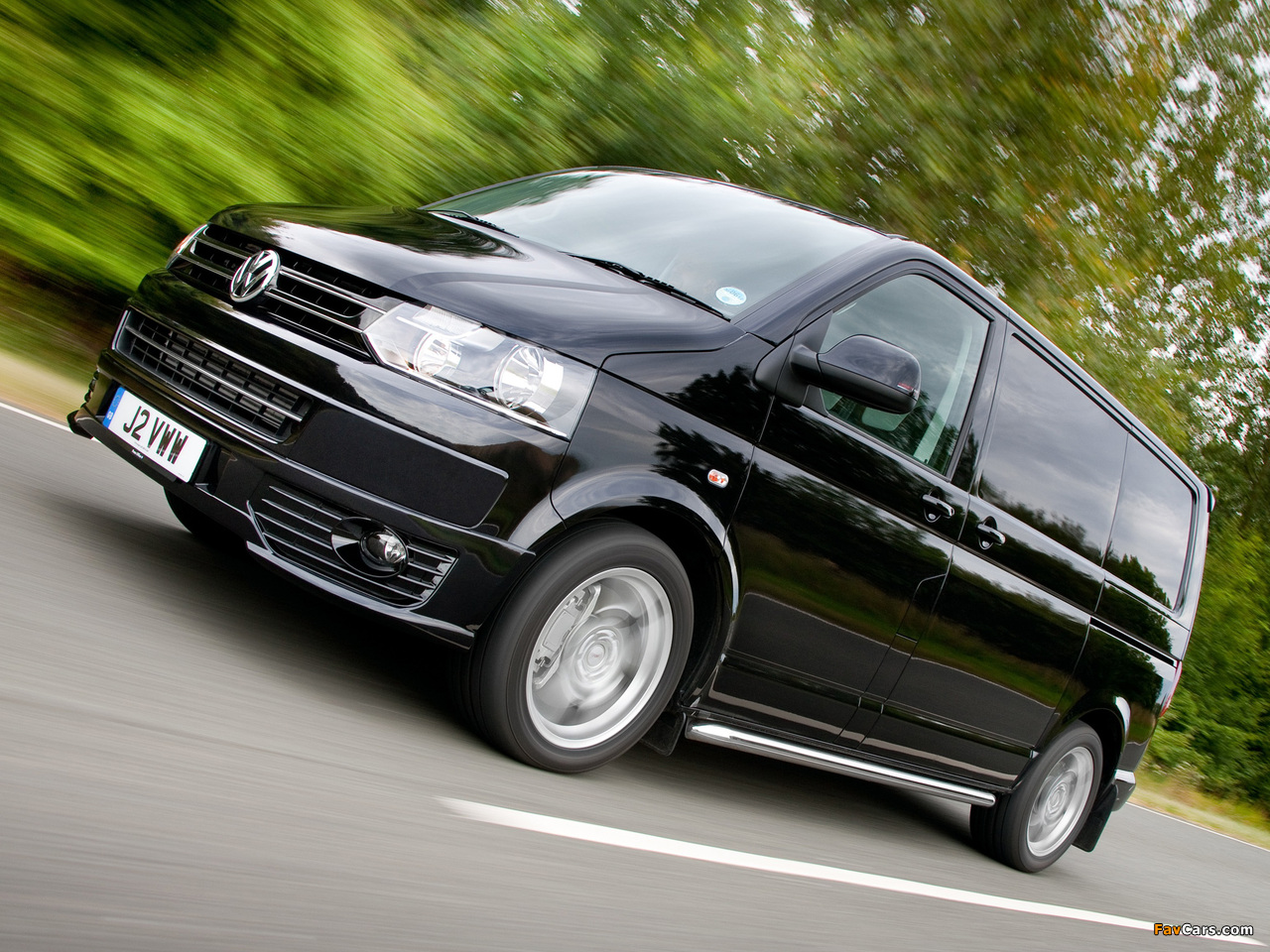 Volkswagen T5 Transporter Sportline UK-spec 2011 photos (1280 x 960)