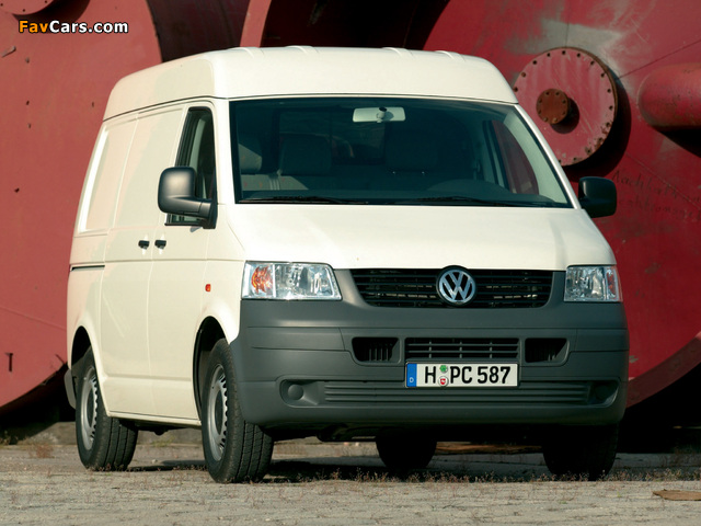 Volkswagen T5 Transporter Van Medium High Roof 2003–09 wallpapers (640 x 480)