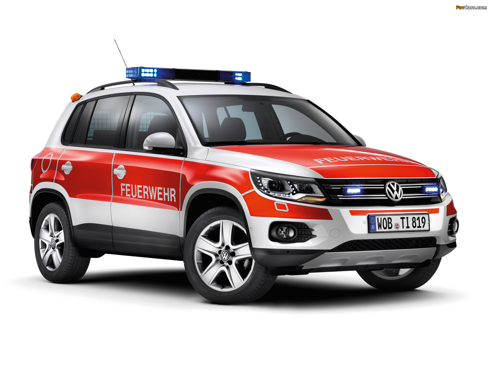 Images of Volkswagen Tiguan Track & Style Feuerwehr 2011 (1600 x 1200)
