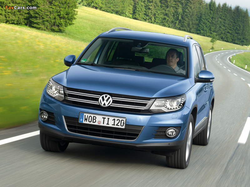 Images of Volkswagen Tiguan Sport & Style 2011 (800 x 600)