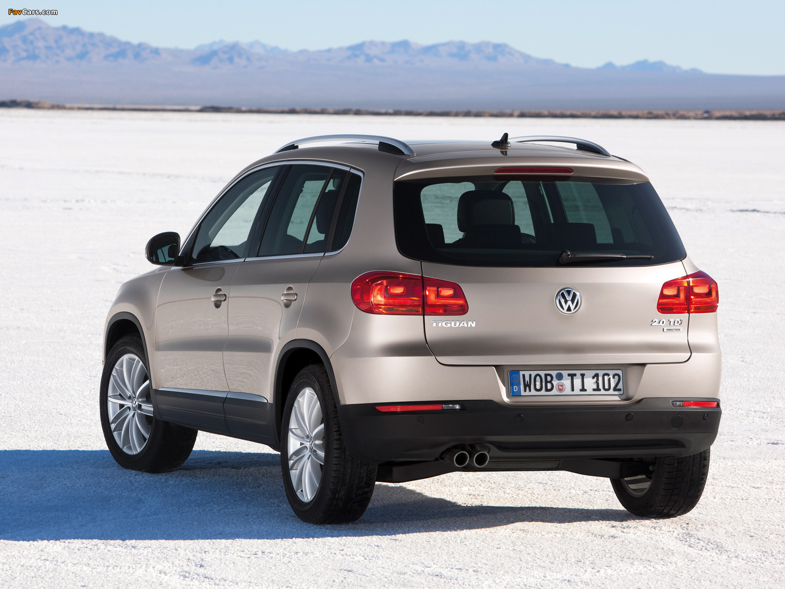 Photos of Volkswagen Tiguan Sport & Style 2011 (1600 x 1200)