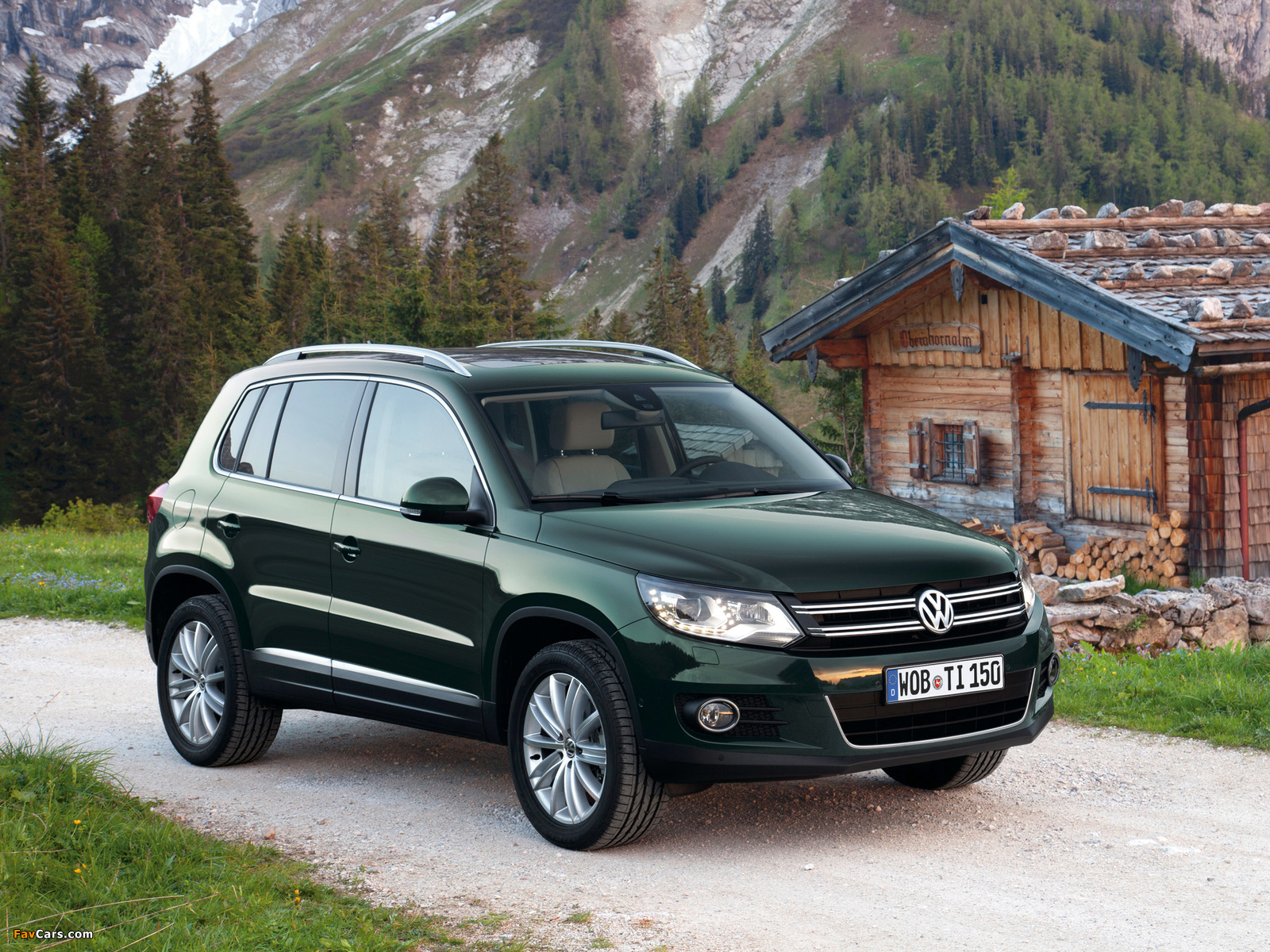 Pictures of Volkswagen Tiguan Sport & Style 2011 (1600 x 1200)