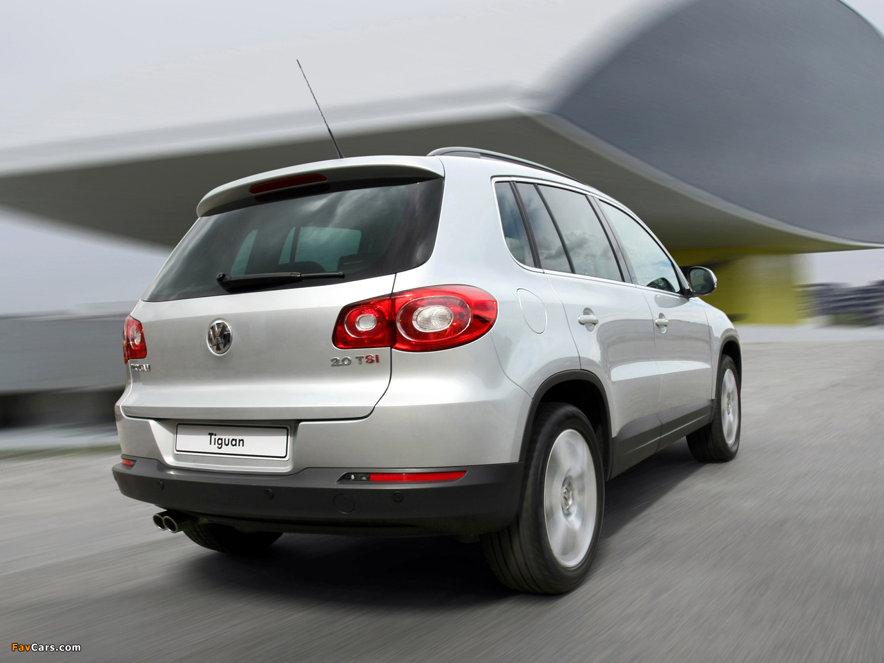 Volkswagen Tiguan 2008–11 images (1280 x 960)