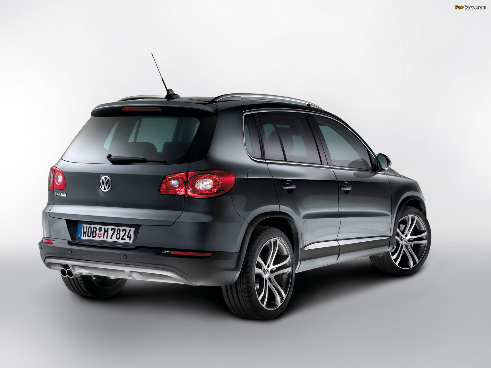 Volkswagen Tiguan Track & Avenue 2009 pictures (1600 x 1200)