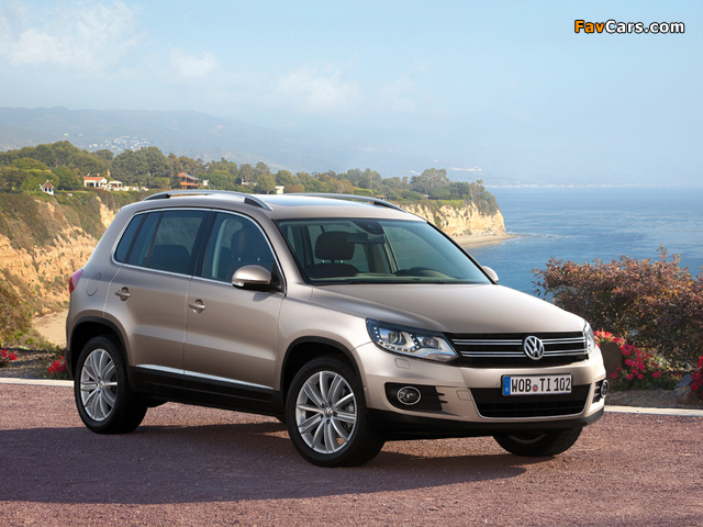 Volkswagen Tiguan Sport & Style 2011 images (640 x 480)