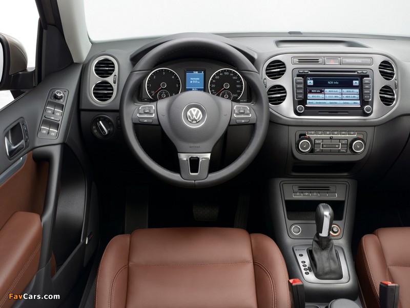 Volkswagen Tiguan Sport & Style 2011 pictures (800 x 600)