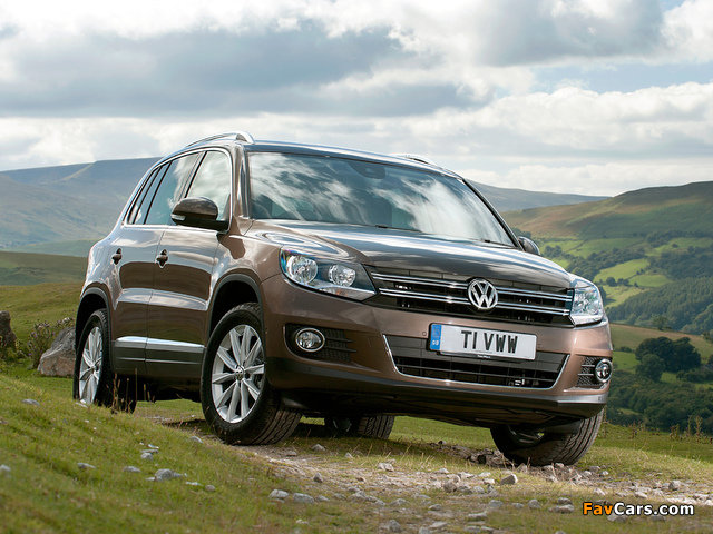 Volkswagen Tiguan Sport & Style UK-spec 2011 pictures (640 x 480)