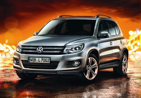 Volkswagen Tiguan LIFE 2012 wallpapers