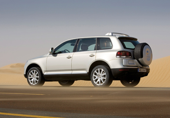 Images of Volkswagen Touareg V6 TDI 2007–10