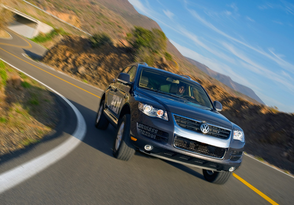 Images of Volkswagen Touareg V6 TDI Clean Diesel 2009