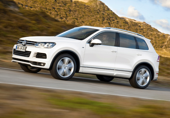 Images of Volkswagen Touareg V8 TDI R-Line 2011