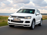 Images of Volkswagen Touareg V8 TDI R-Line 2011