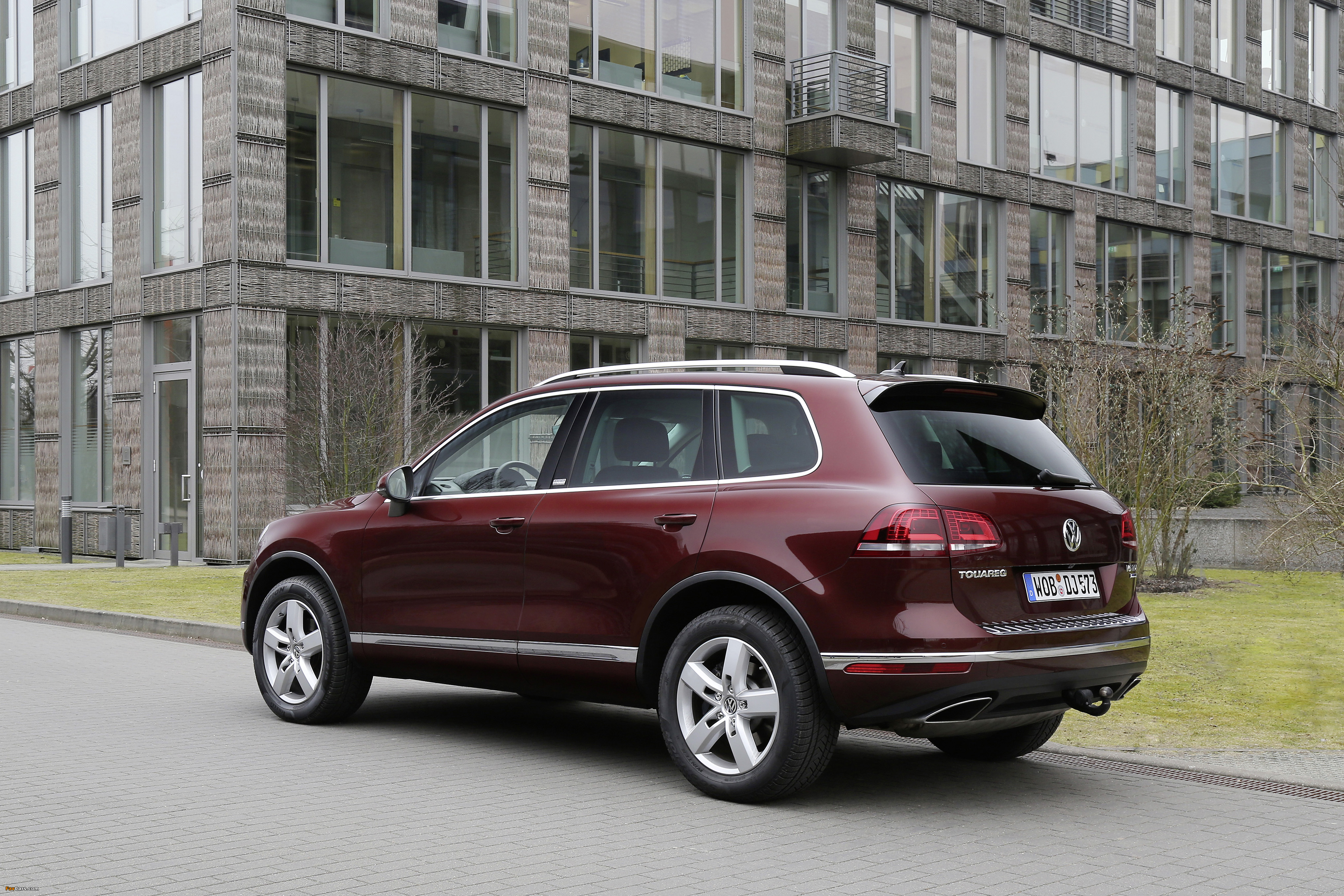 Images of Volkswagen Touareg V6 TDI 