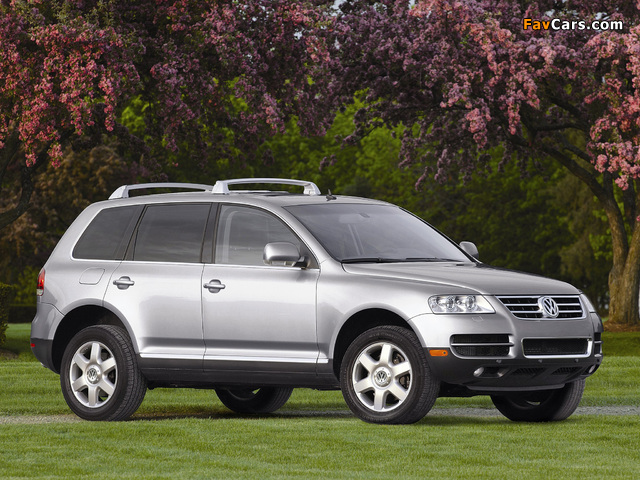 Photos of Volkswagen Touareg V10 TDI US-spec 2002–07 (640 x 480)