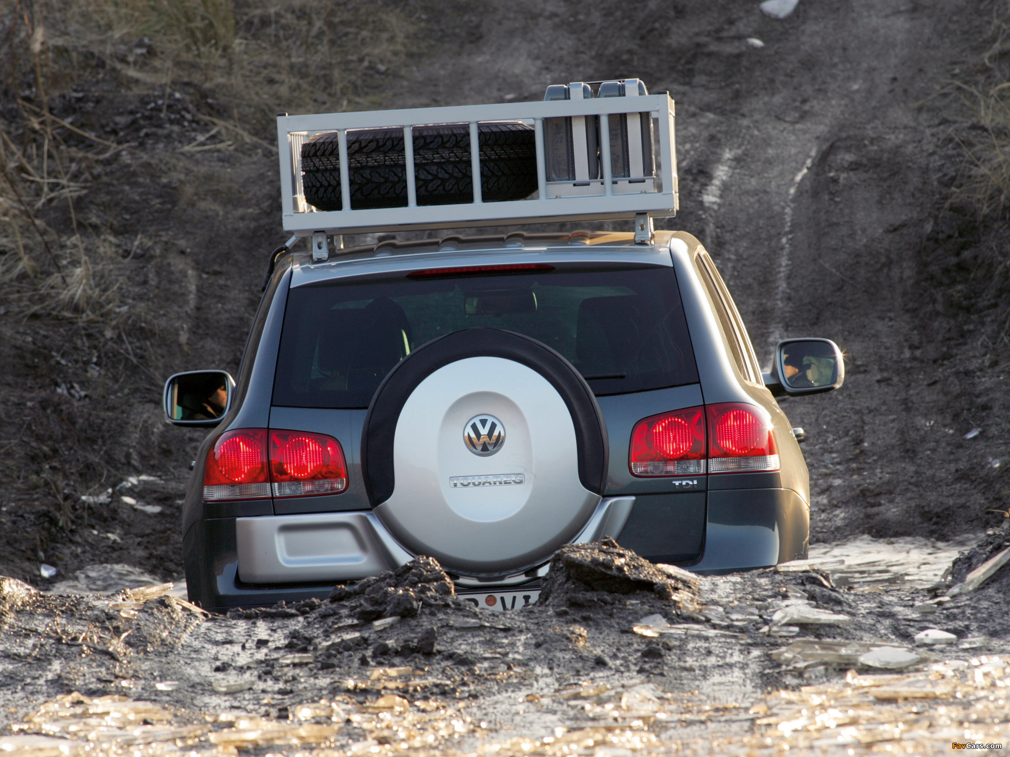 Photos of Volkswagen Touareg Individual Expedition 2005 (2048 x 1536)