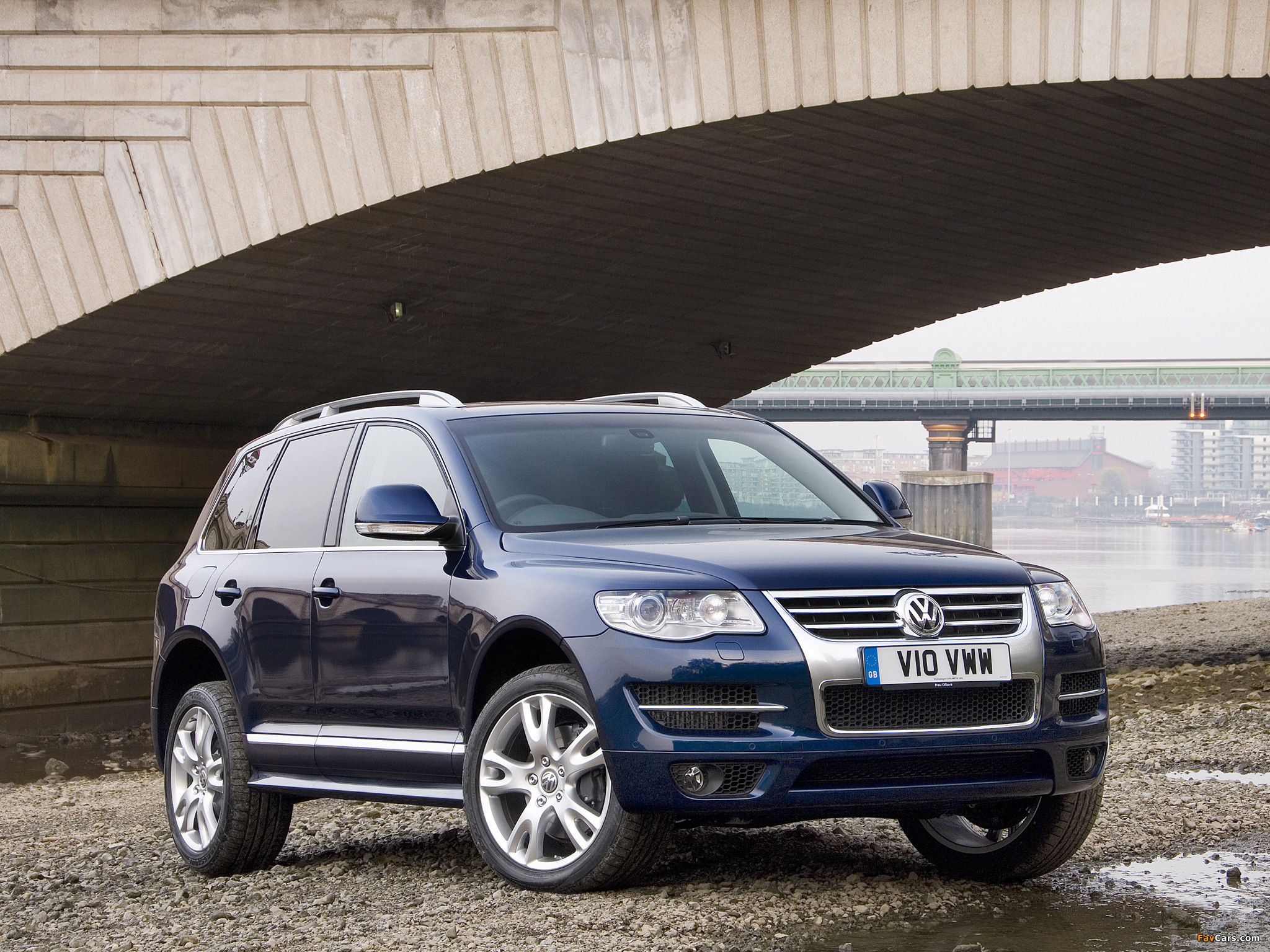 Photos of Volkswagen Touareg V10 TDI UK-spec 2007–09 (2048 x 1536)