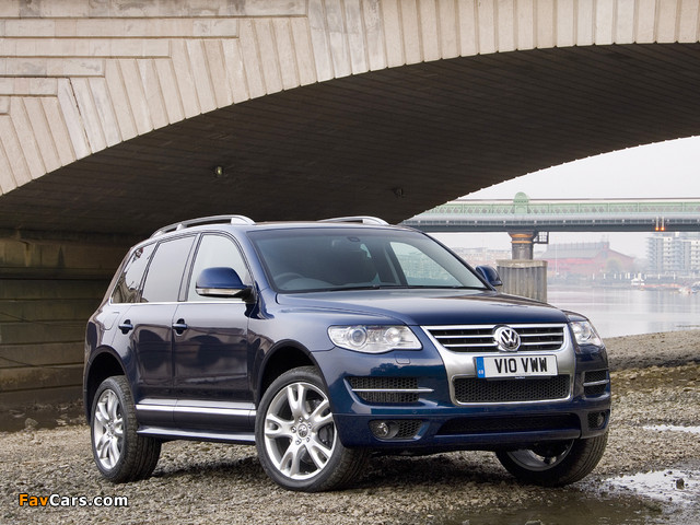 Photos of Volkswagen Touareg V10 TDI UK-spec 2007–09 (640 x 480)