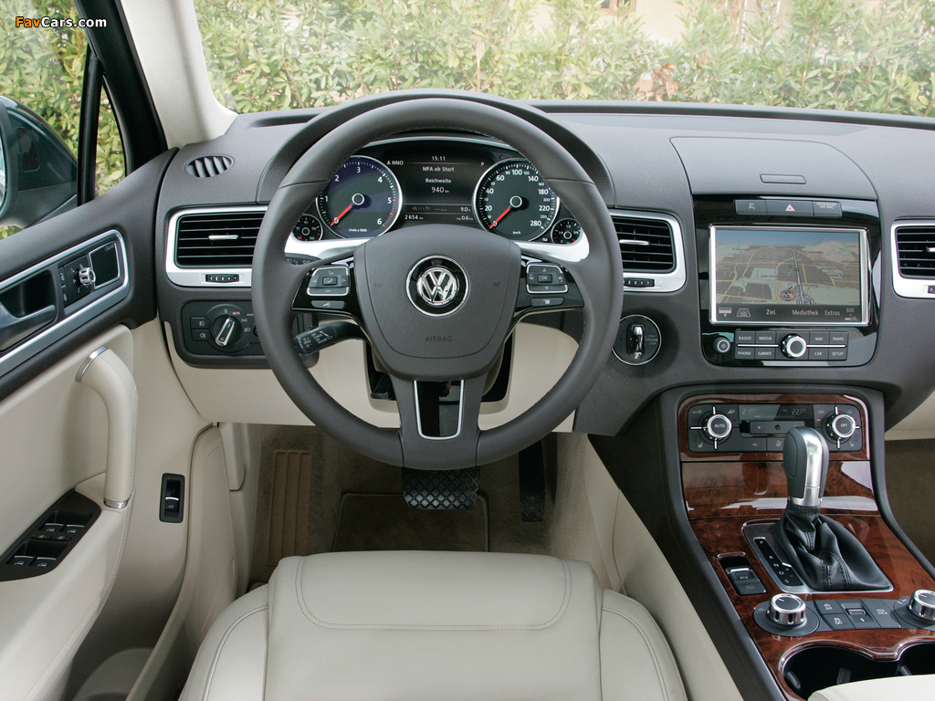 Photos of Volkswagen Touareg V6 TDI 2010 (1024 x 768)