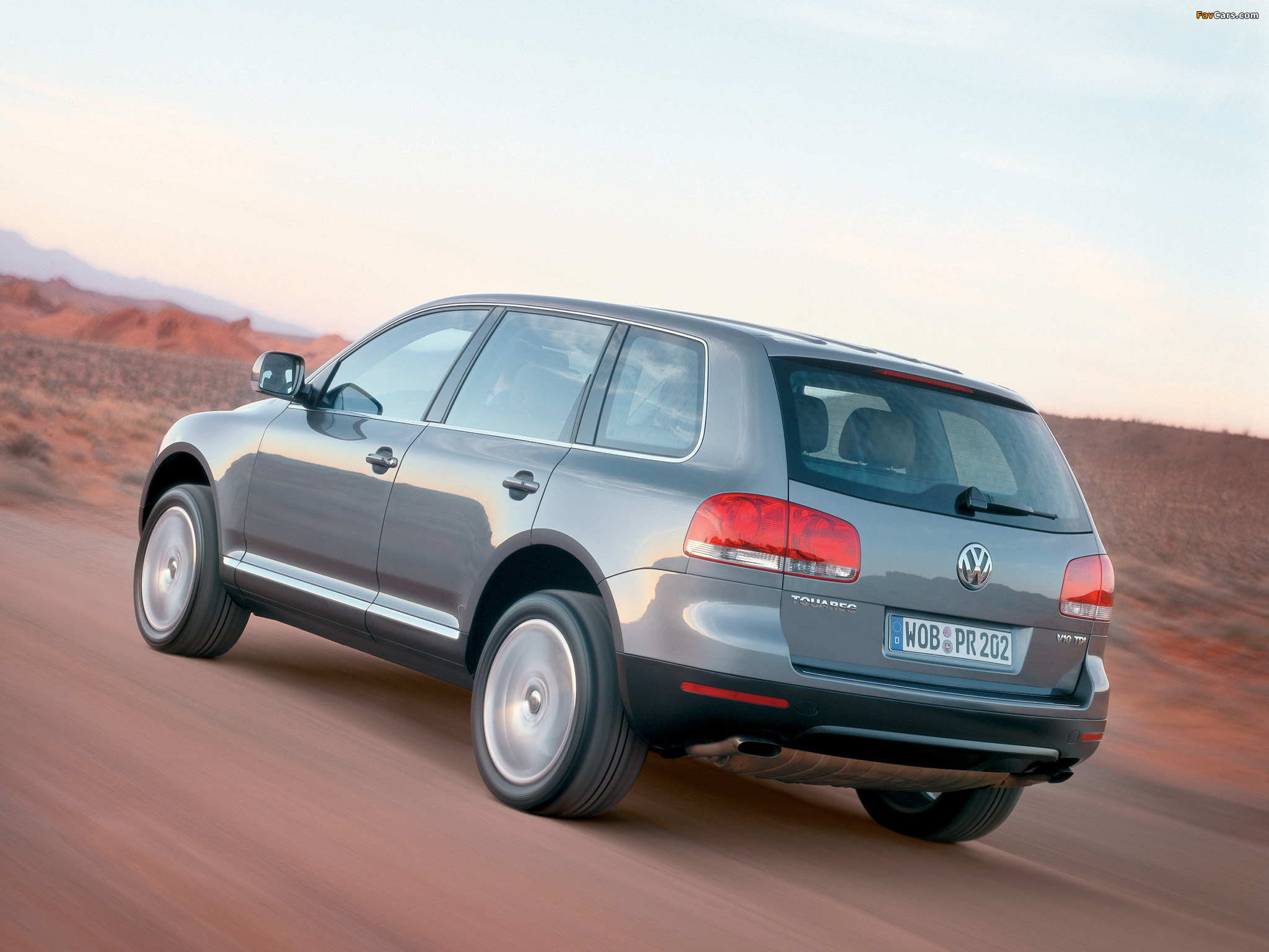 Pictures of Volkswagen Touareg V10 TDI 2002–07 (2048 x 1536)