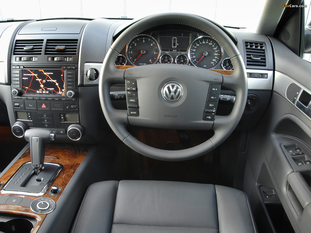 Pictures of Volkswagen Touareg V6 TDI UK-spec 2007–10 (1280 x 960)