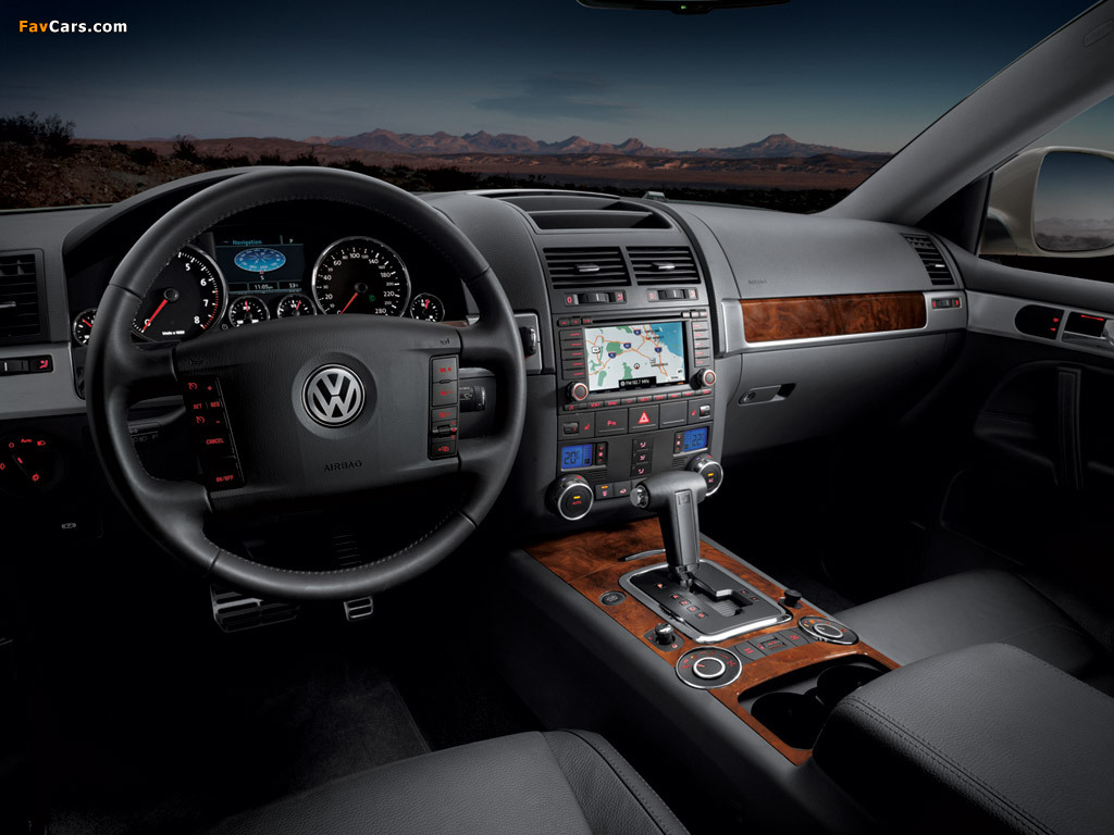Pictures of Volkswagen Touareg V8 US-spec 2007–09 (1024 x 768)