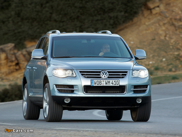 Pictures of Volkswagen Touareg V10 TDI 2007–09 (640 x 480)
