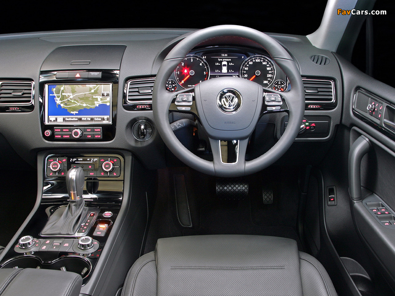 Pictures of Volkswagen Touareg V6 TDI ZA-spec 2010 (800 x 600)