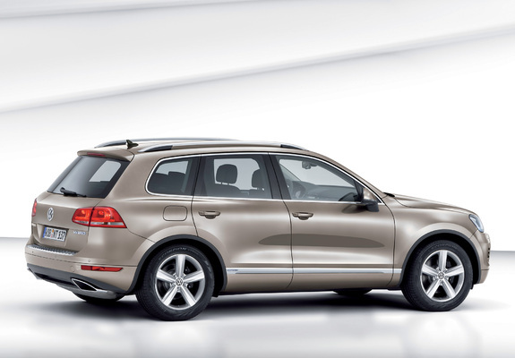 Pictures of Volkswagen Touareg Hybrid 2010