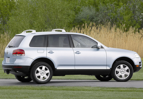 Volkswagen Touareg V10 TDI US-spec 2002–07 images