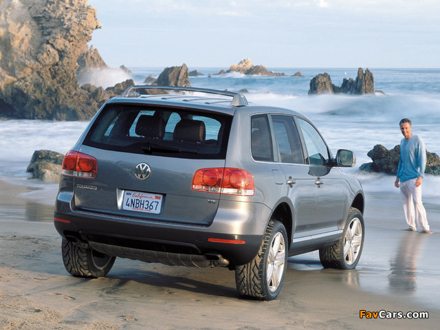 Volkswagen Touareg V8 US-spec 2002–07 images (640 x 480)
