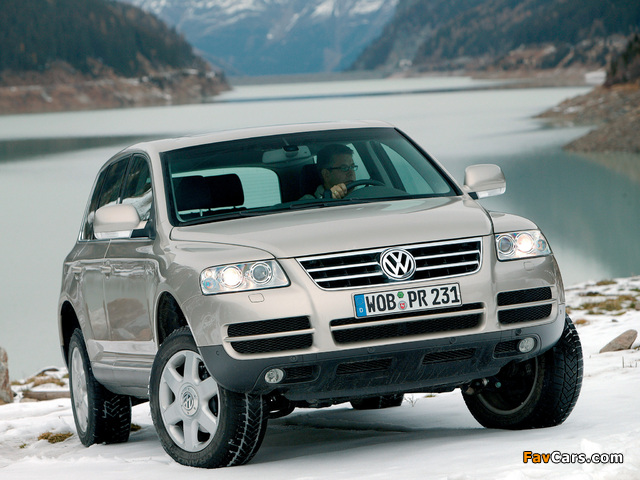 Volkswagen Touareg V6 3.2 2002–06 pictures (640 x 480)