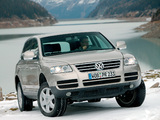 Volkswagen Touareg V6 3.2 2002–06 pictures