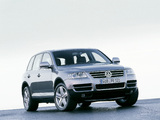 Volkswagen Touareg V10 TDI 2002–07 wallpapers