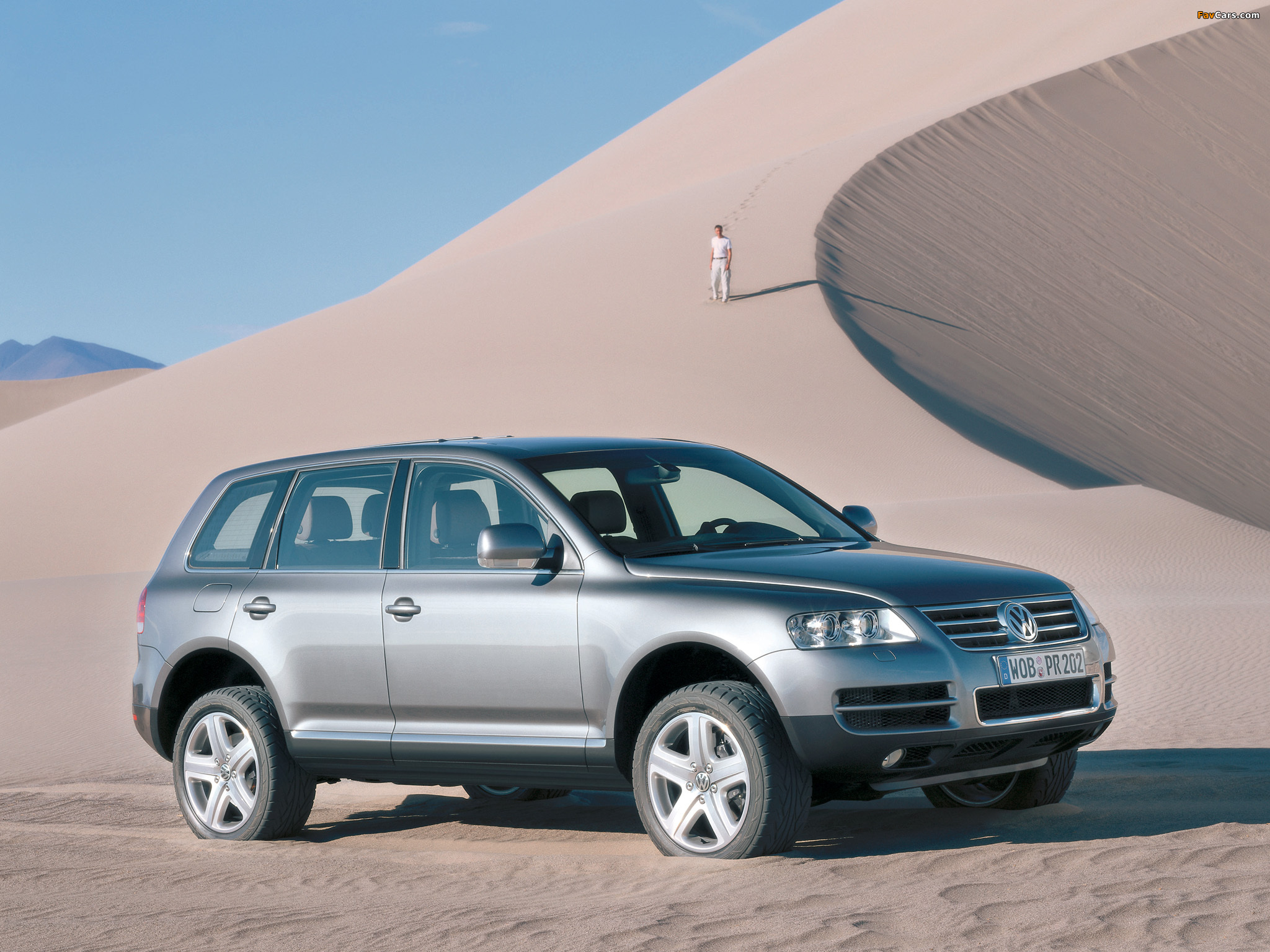 Volkswagen Touareg V10 TDI 2002–07 wallpapers (2048 x 1536)