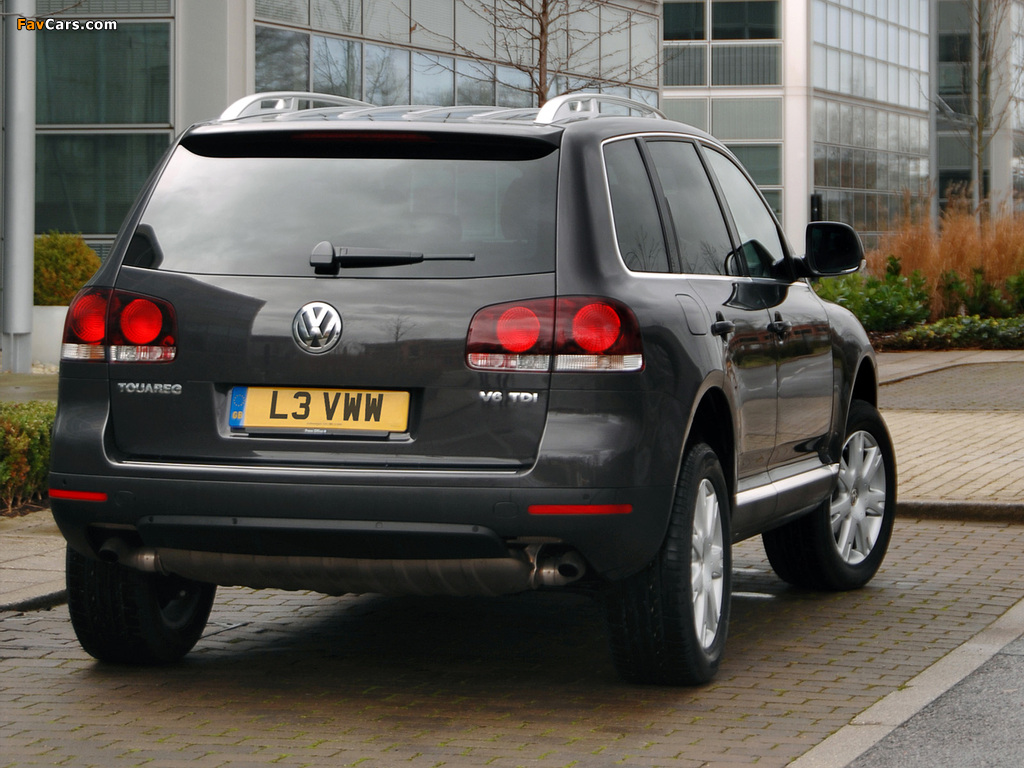 Volkswagen Touareg V6 TDI UK-spec 2007–10 images (1024 x 768)