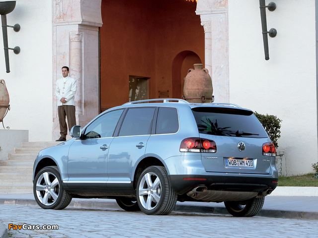 Volkswagen Touareg V10 TDI 2007–09 photos (640 x 480)