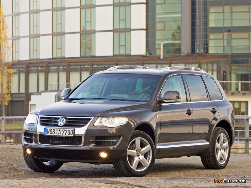 Volkswagen Touareg Individual 2007–10 photos (800 x 600)