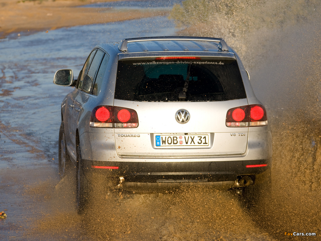 Volkswagen Touareg V6 TDI 2007–10 pictures (1024 x 768)