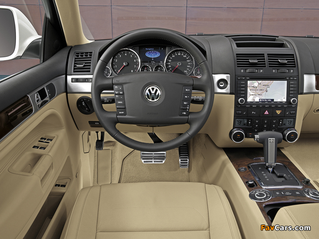 Volkswagen Touareg V8 US-spec 2007–09 wallpapers (640 x 480)