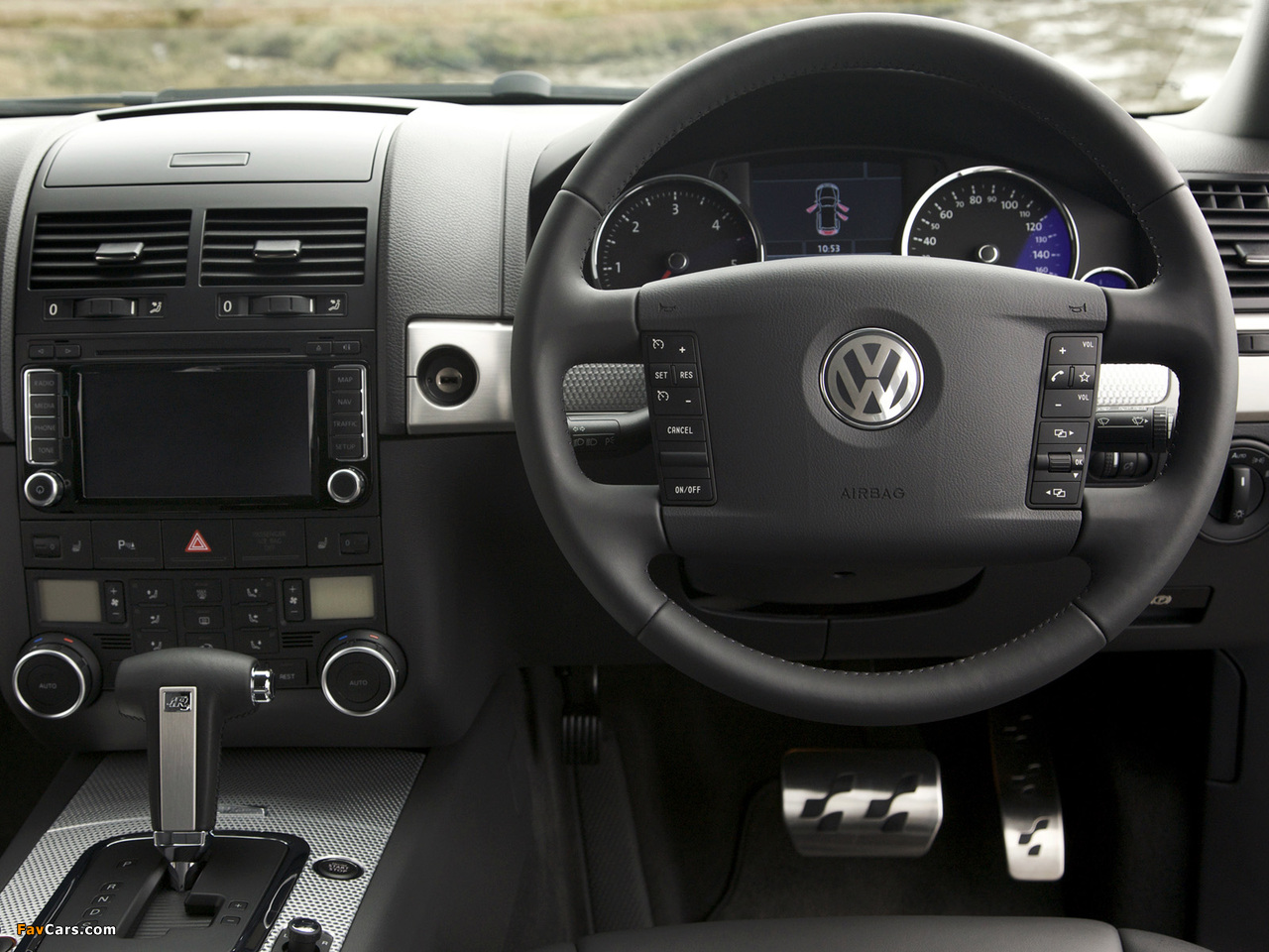 Volkswagen Touareg R50 UK-spec 2007–09 wallpapers (1280 x 960)