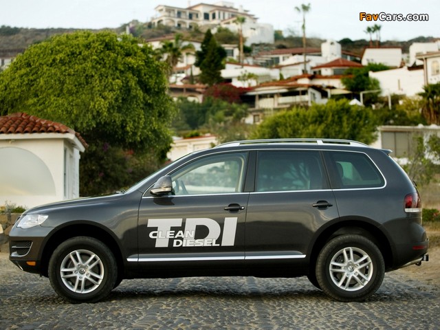 Volkswagen Touareg V6 TDI Clean Diesel 2009 images (640 x 480)