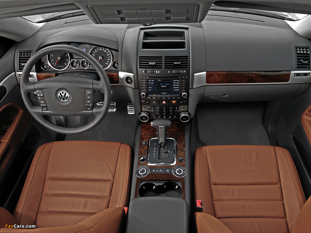 Volkswagen Touareg V6 TDI Clean Diesel 2009 photos (1024 x 768)