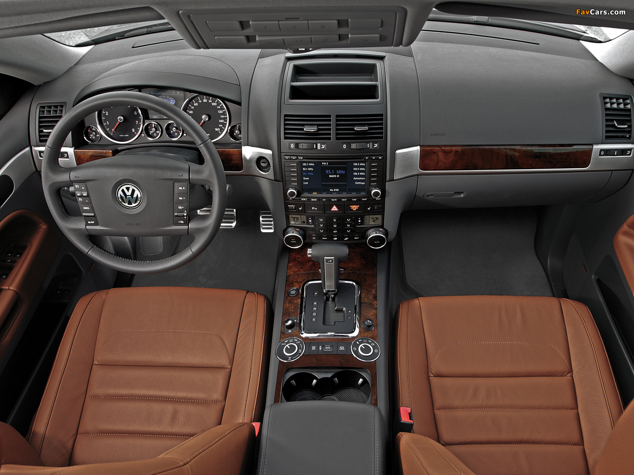 Volkswagen Touareg V6 TDI Clean Diesel 2009 photos (1280 x 960)