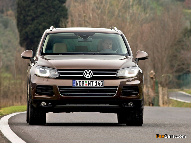 Volkswagen Touareg V8 TDI 2010 images (640 x 480)