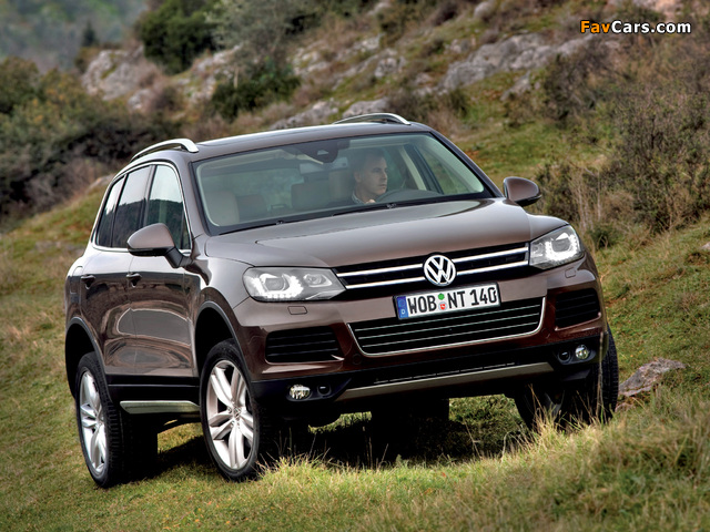 Volkswagen Touareg V8 TDI 2010 photos (640 x 480)