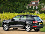 Volkswagen Touareg V6 TDI UK-spec 2010 photos